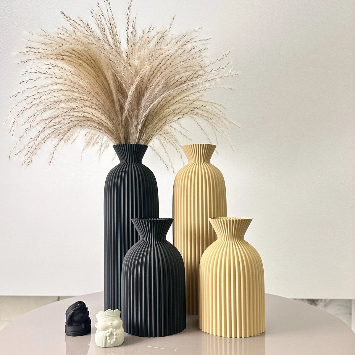 2-Piece Wavy Pattern Decorative Vase Set for Home