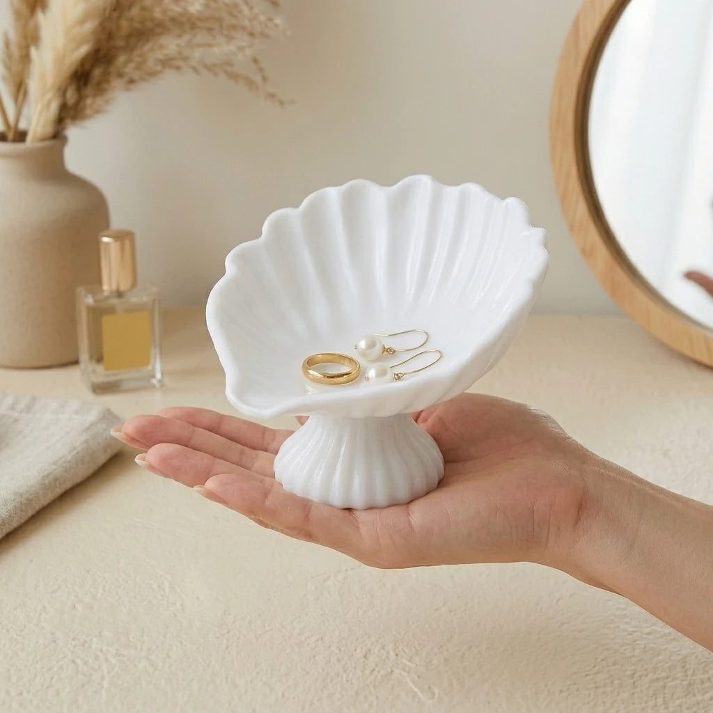 Shell-Shaped Ceramic Jewelry Dish for Rings and Trinkets