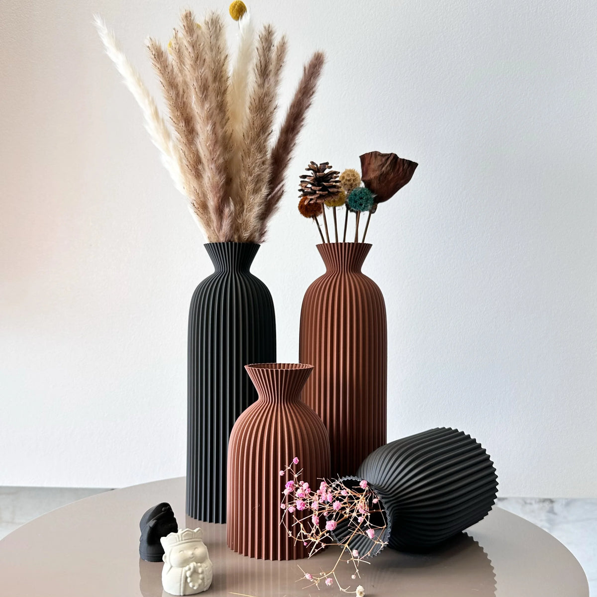2-Piece Wavy Pattern Decorative Vase Set for Home