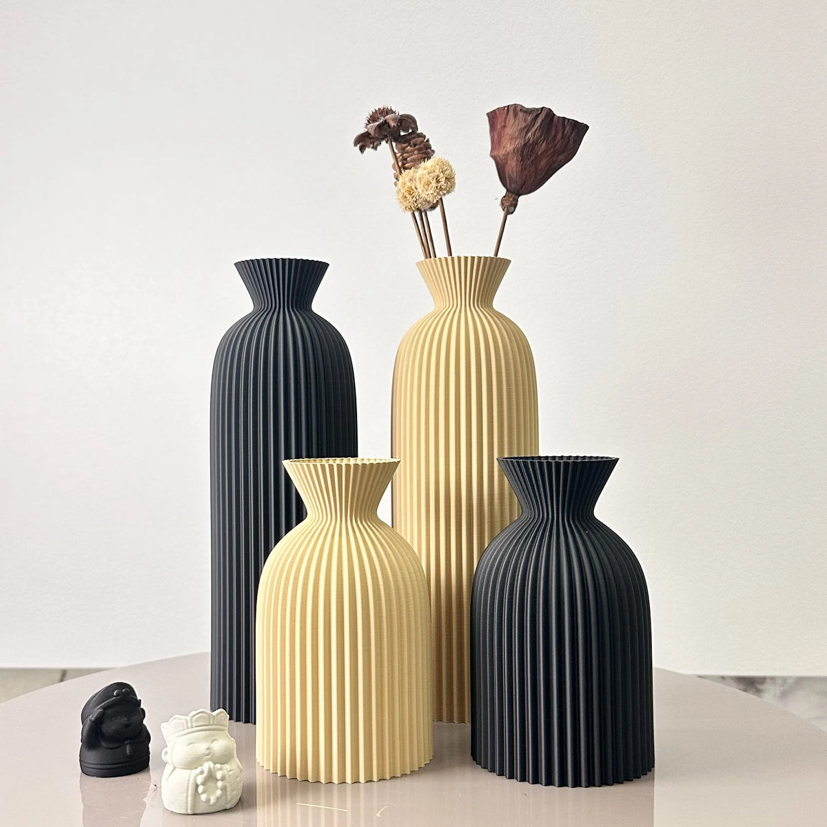 2-Piece Wavy Pattern Decorative Vase Set for Home